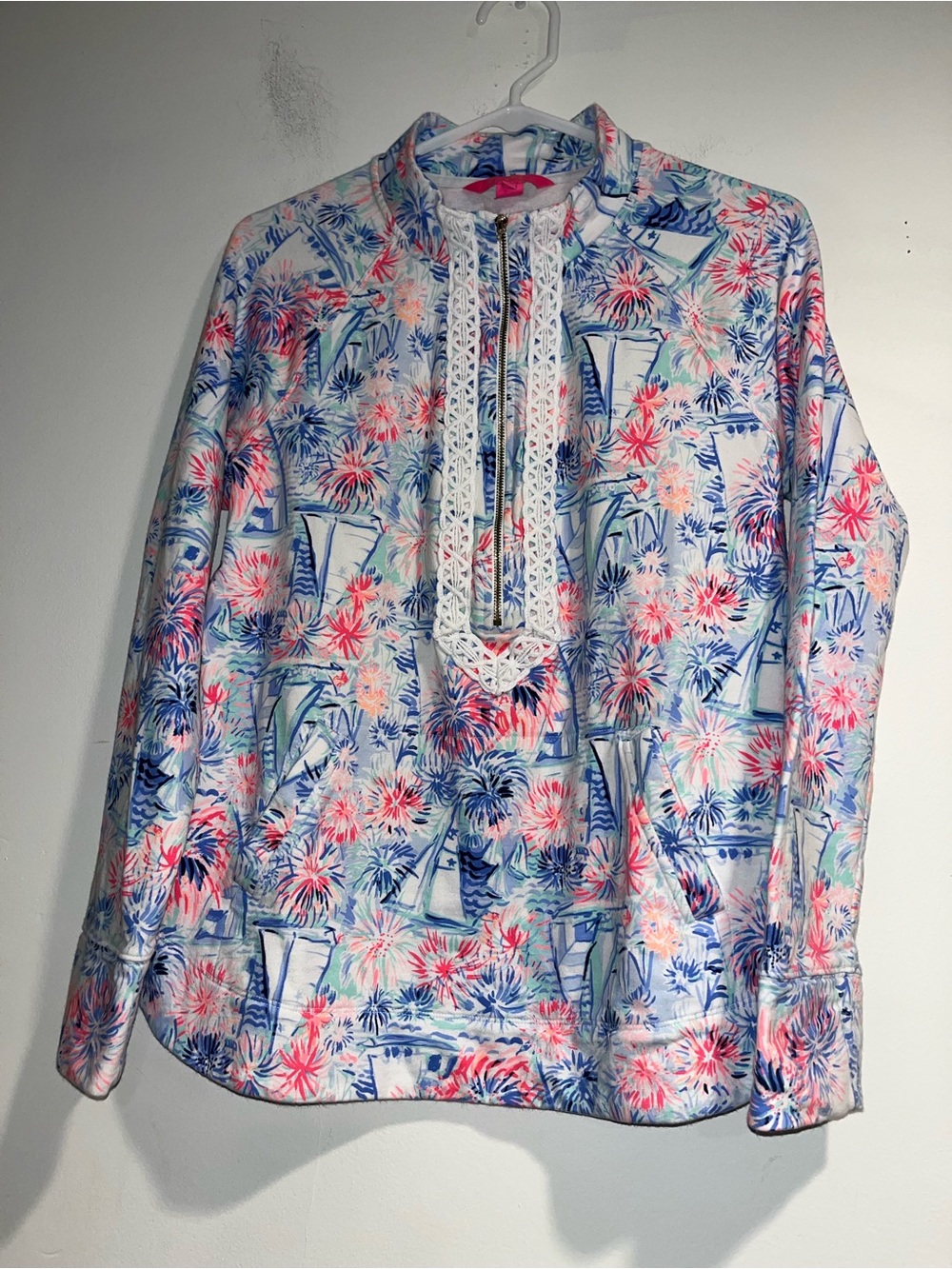 LILLY PULITZER Janie Embroidered Popover in Sea to Shining Sea